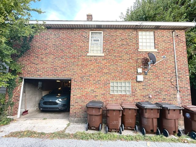 1704 Central Avenue, Whiting, IN 46394