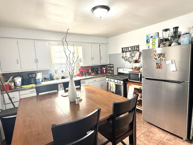 1704 Central Avenue, Whiting, IN 46394