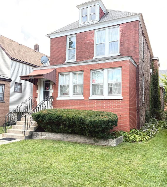 1704 Central Avenue, Whiting, IN 46394