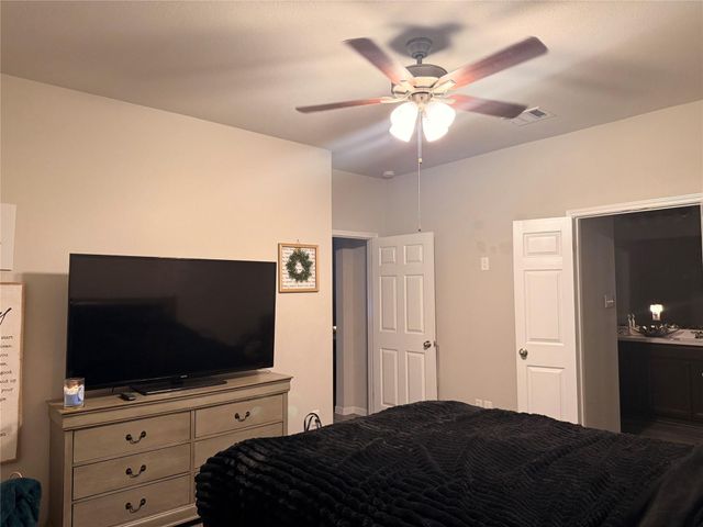 6518 Castle Loch Ct Court, Houston, TX 77048