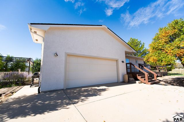 1880 W Escalante Ct., Pueblo West, CO 81007