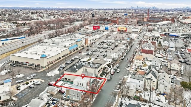 82 Randolph Ave 2, Clifton City, NJ 07011