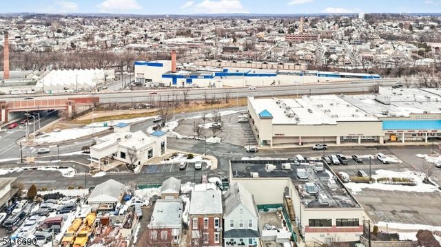 82 Randolph Ave 2, Clifton City, NJ 07011