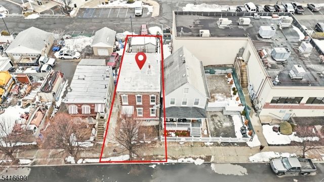 82 Randolph Ave 2, Clifton City, NJ 07011