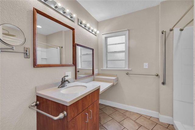 1201 E NORFOLK STREET, Tampa, FL 33604