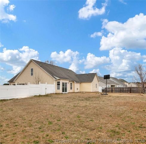 505 Collinwood Drive, Raeford, NC 28376