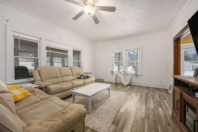 926 Washburn Avenue, Kalamazoo, MI 49048