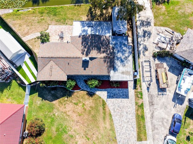 5101 VINSON DRIVE, Tampa, FL 33610