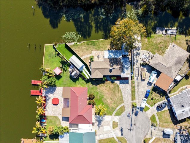 5101 VINSON DRIVE, Tampa, FL 33610