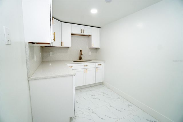 5101 VINSON DRIVE, Tampa, FL 33610