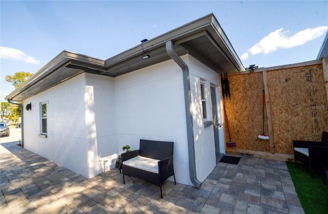 5101 VINSON DRIVE, Tampa, FL 33610