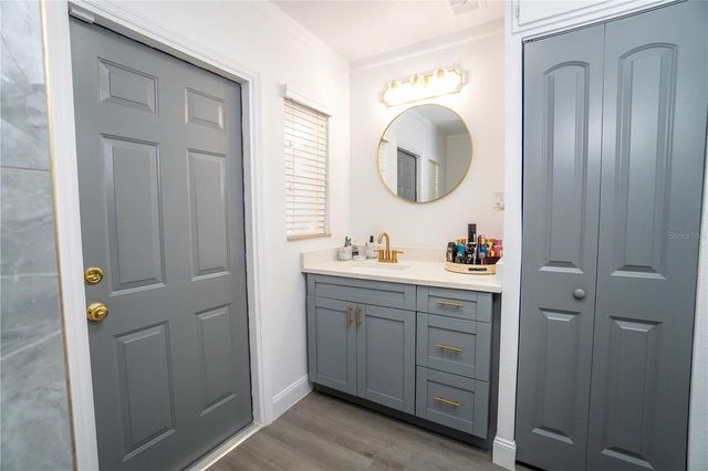 5101 VINSON DRIVE, Tampa, FL 33610