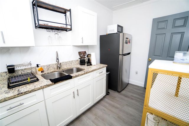 5101 VINSON DRIVE, Tampa, FL 33610