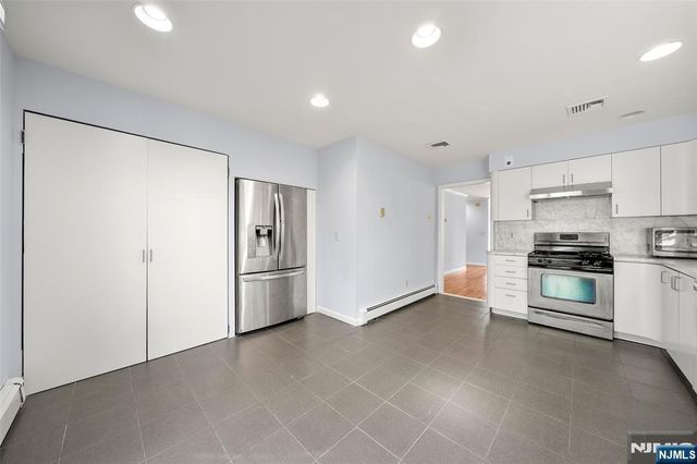 408 Elizabeth Street A, Fort Lee, NJ 07024