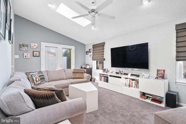 29 TREE BARK LN, Southampton, PA 18966