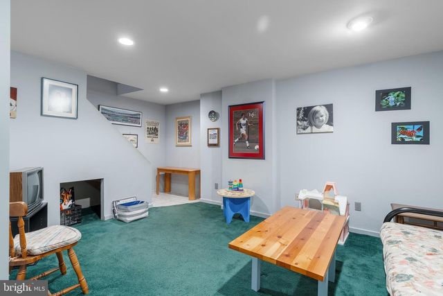 29 TREE BARK LN, Southampton, PA 18966