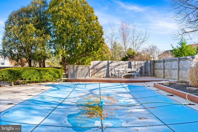 29 TREE BARK LN, Southampton, PA 18966