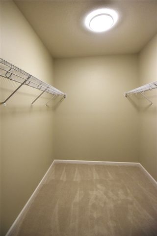 1427 34th Avenue SW 217, Altoona, IA 50009