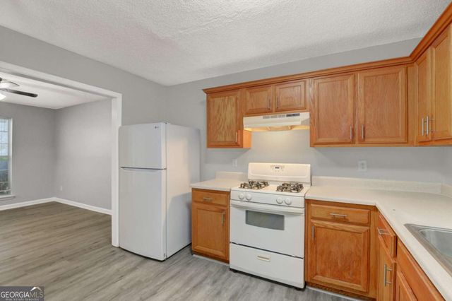 1263 Creekview Circle, Riverdale, GA 30296