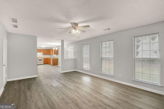 1263 Creekview Circle, Riverdale, GA 30296