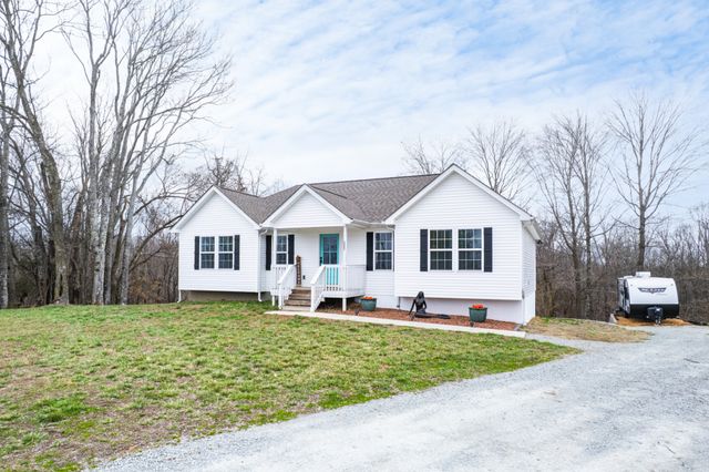 2092 Garner Rd, Mount Pleasant, TN 38474