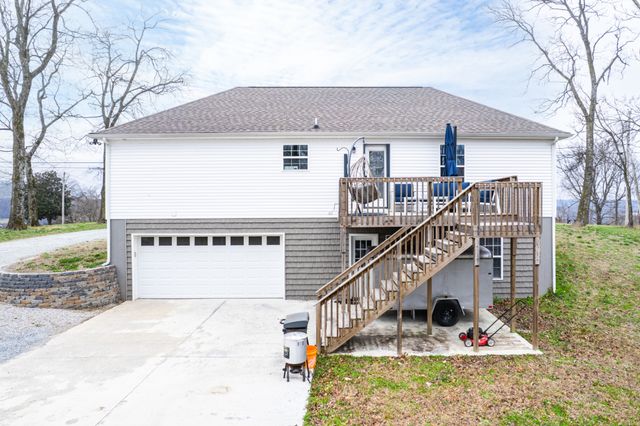 2092 Garner Rd, Mount Pleasant, TN 38474