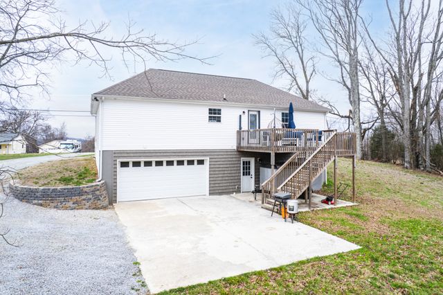 2092 Garner Rd, Mount Pleasant, TN 38474