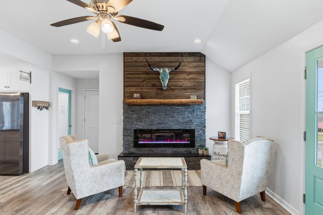 2092 Garner Rd, Mount Pleasant, TN 38474