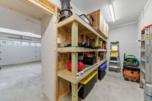 2092 Garner Rd, Mount Pleasant, TN 38474