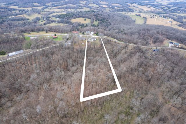 2092 Garner Rd, Mount Pleasant, TN 38474