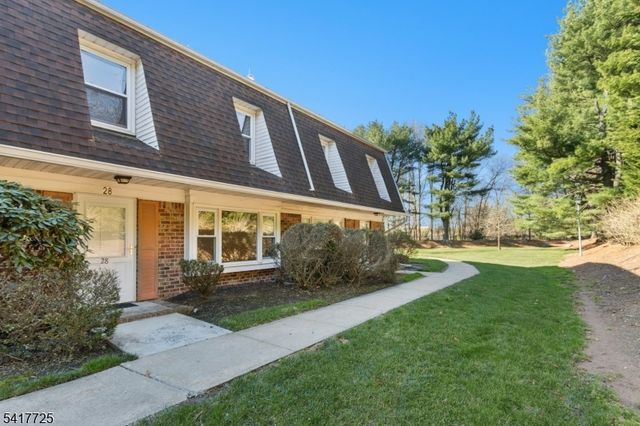 28 Wareham Ct, Scotch Plains Twp., NJ 07076