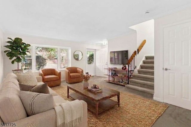 28 Wareham Ct, Scotch Plains Twp., NJ 07076