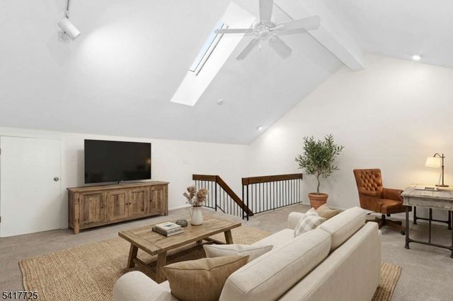 28 Wareham Ct, Scotch Plains Twp., NJ 07076