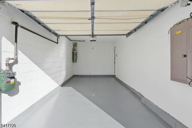 28 Wareham Ct, Scotch Plains Twp., NJ 07076