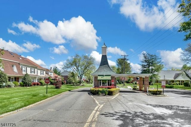 28 Wareham Ct, Scotch Plains Twp., NJ 07076