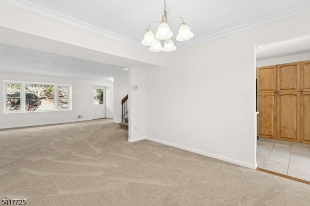 28 Wareham Ct, Scotch Plains Twp., NJ 07076