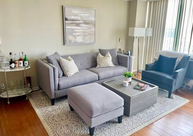 111 W Maple Street 1810, Chicago, IL 60610