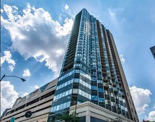 111 W Maple Street 1810, Chicago, IL 60610