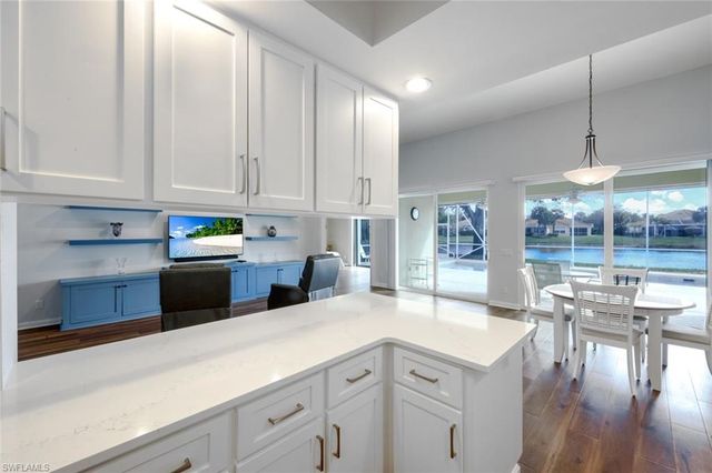 4322 Queen Elizabeth WAY, Naples, FL 34119