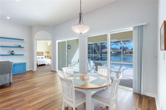 4322 Queen Elizabeth WAY, Naples, FL 34119