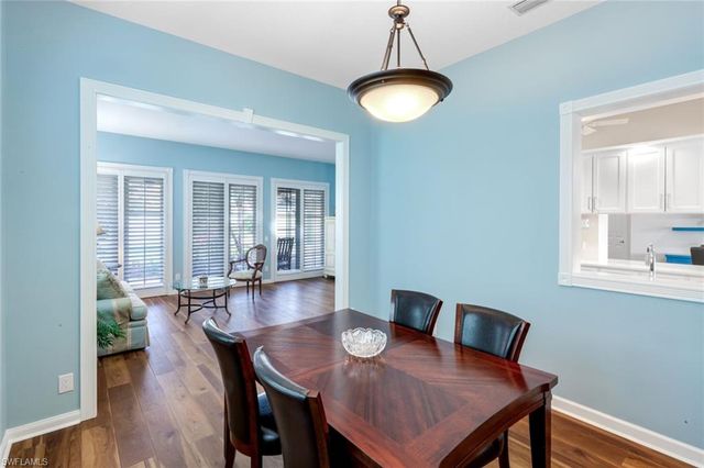 4322 Queen Elizabeth WAY, Naples, FL 34119