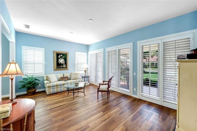 4322 Queen Elizabeth WAY, Naples, FL 34119