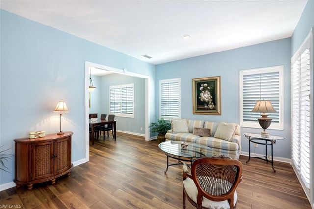 4322 Queen Elizabeth WAY, Naples, FL 34119