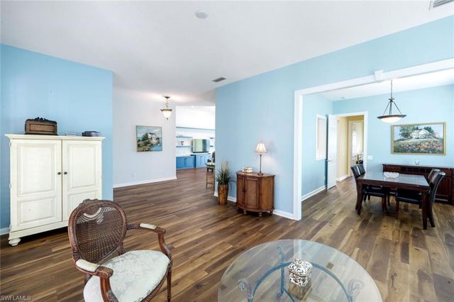 4322 Queen Elizabeth WAY, Naples, FL 34119