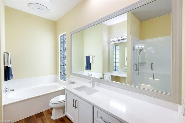 4322 Queen Elizabeth WAY, Naples, FL 34119