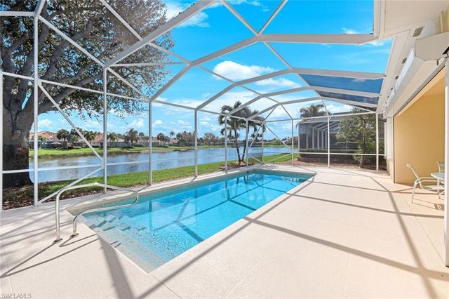 4322 Queen Elizabeth WAY, Naples, FL 34119