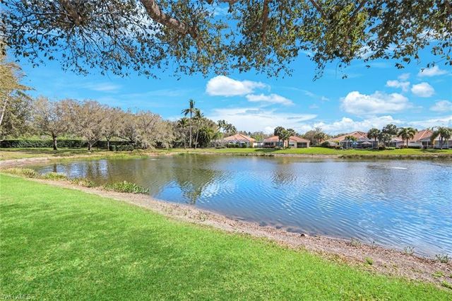 4322 Queen Elizabeth WAY, Naples, FL 34119