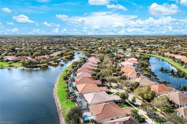 4322 Queen Elizabeth WAY, Naples, FL 34119