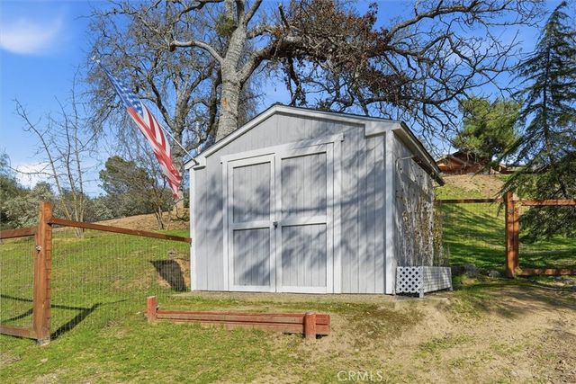 41322 Long Hollow Drive, Coarsegold, CA 93614