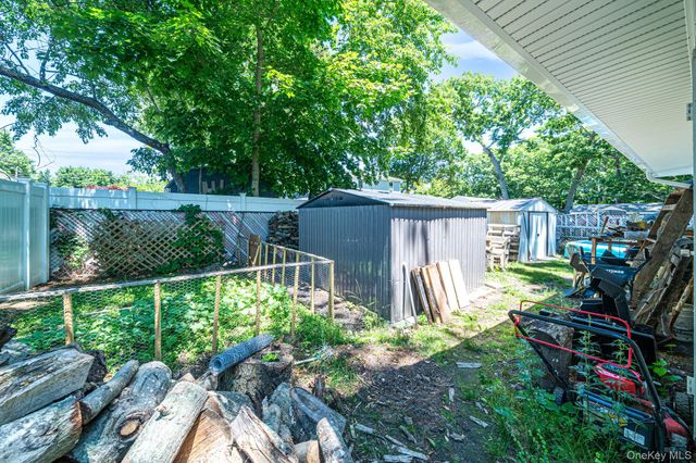 7 Pennwood Drive, Mastic Beach, NY 11951